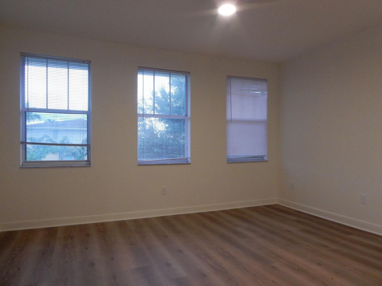 447 Corte Madera Lane, Unit 6, West Palm Beach, FL 33401 Photo