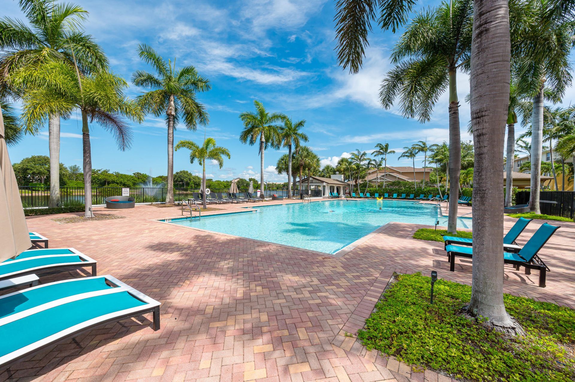 447 Corte Madera Lane, Unit 6, West Palm Beach, FL 33401 Photo