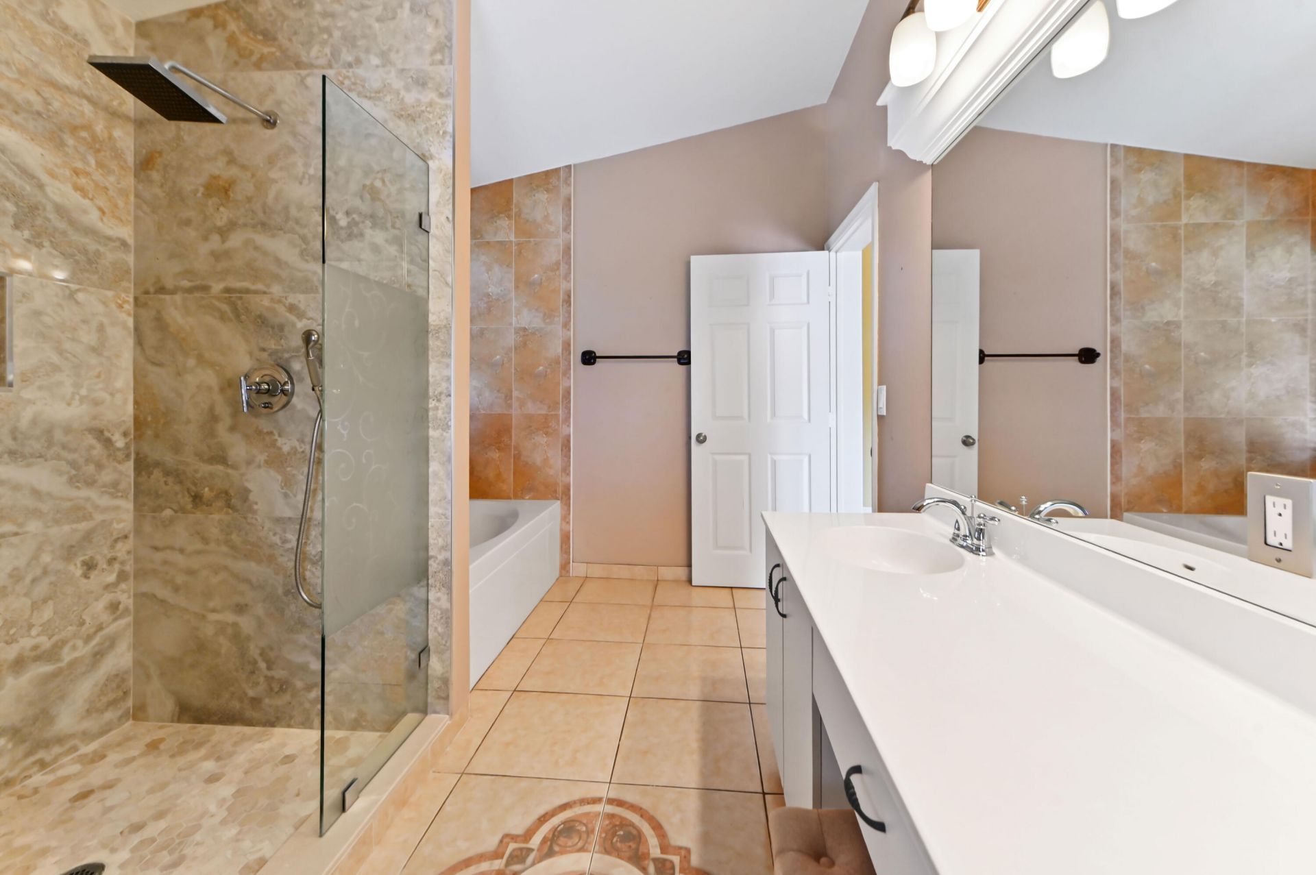 6205 Lansdowne Circle, Boynton Beach, FL 33472 Photo
