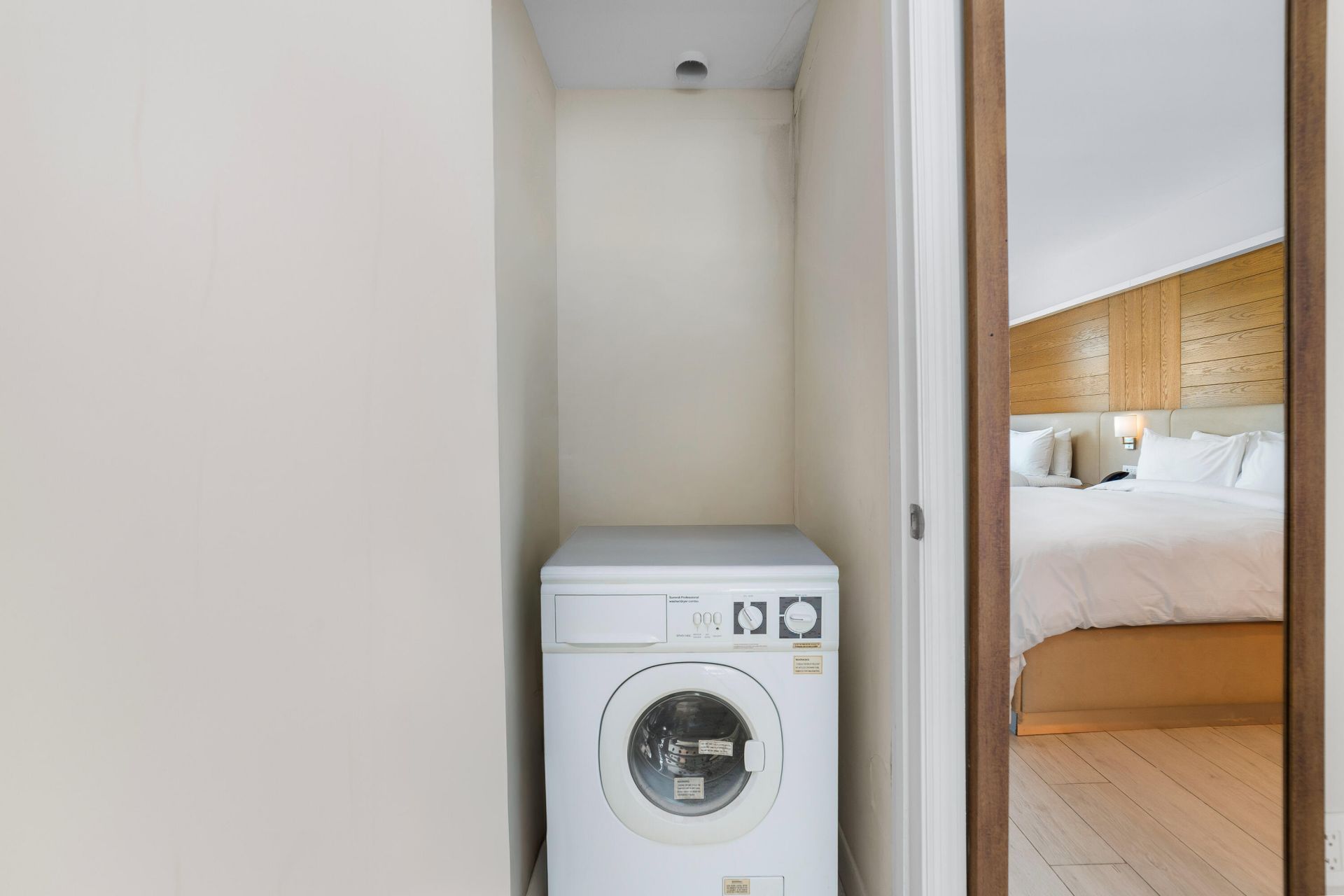 505 N Fort Lauderdale Beach Boulevard, Unit 1708, Fort Lauderdale, FL 33304 Photo