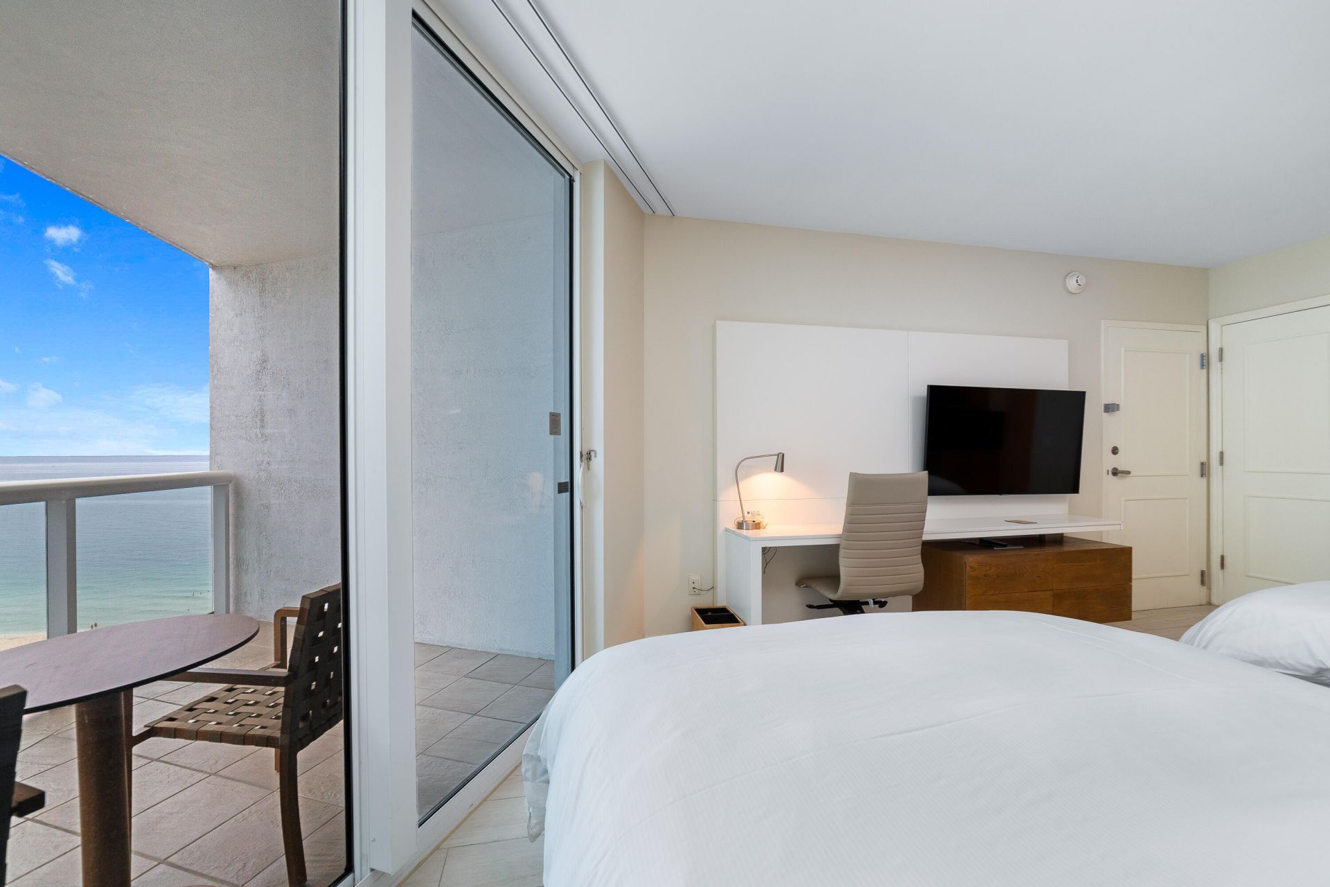 505 N Fort Lauderdale Beach Boulevard, Unit 1708, Fort Lauderdale, FL 33304 Photo