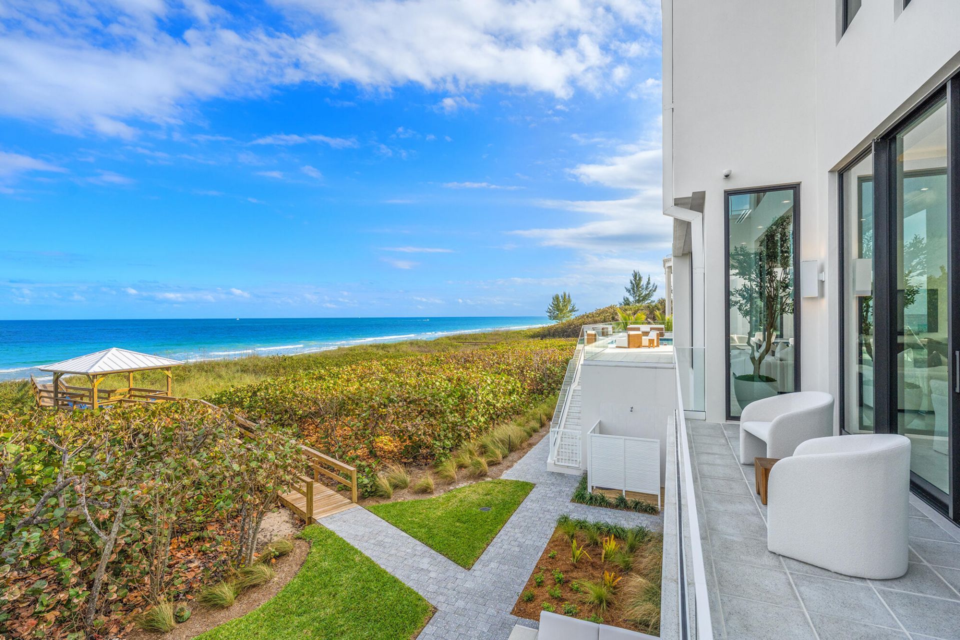 4610 N Hwy A1a, Hutchinson Island, FL 34949 Photo