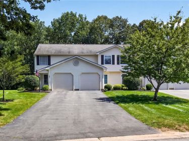139 Courtshire Lane, Penfield, NY 14526