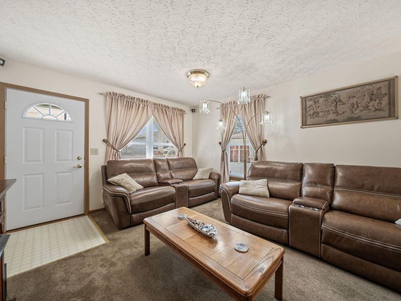 365 Lechner Avenue , Columbus, OH 43223 Photo 14