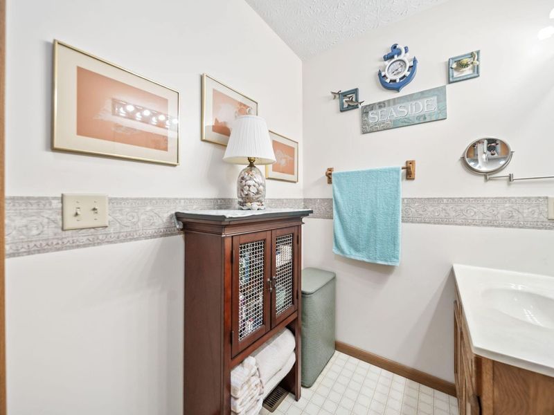365 Lechner Avenue , Columbus, OH 43223 Photo 39