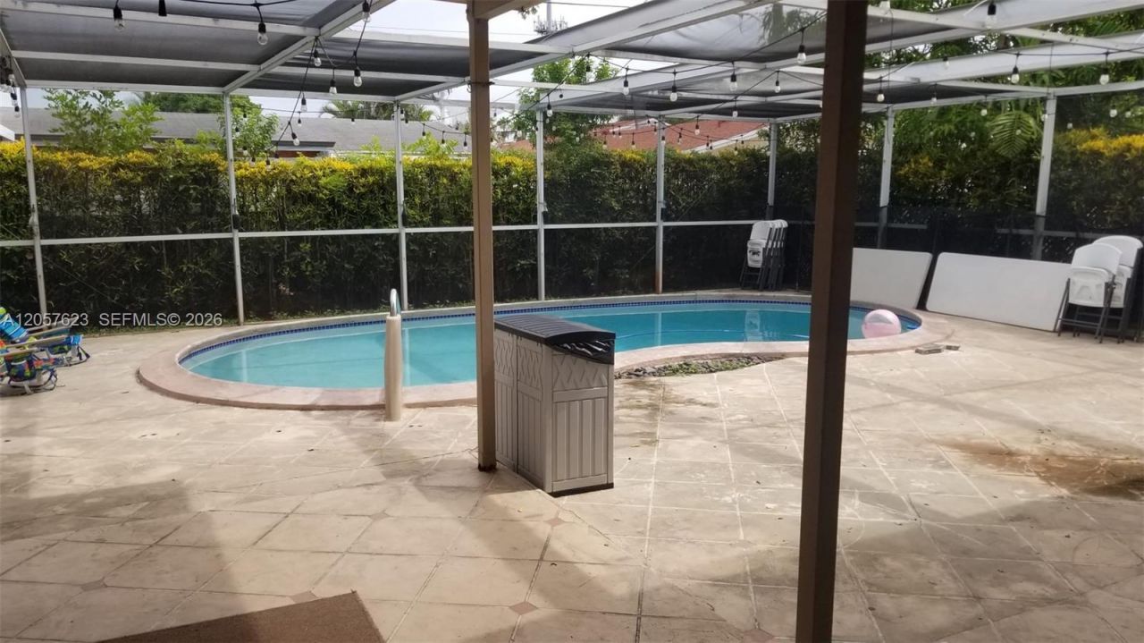 6729 Arbor Dr , Miramar, FL 33023 Photo