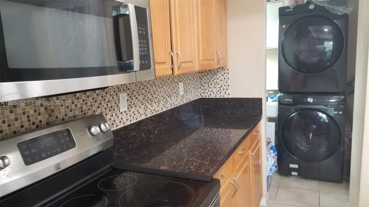 6729 Arbor Dr , Miramar, FL 33023 Photo