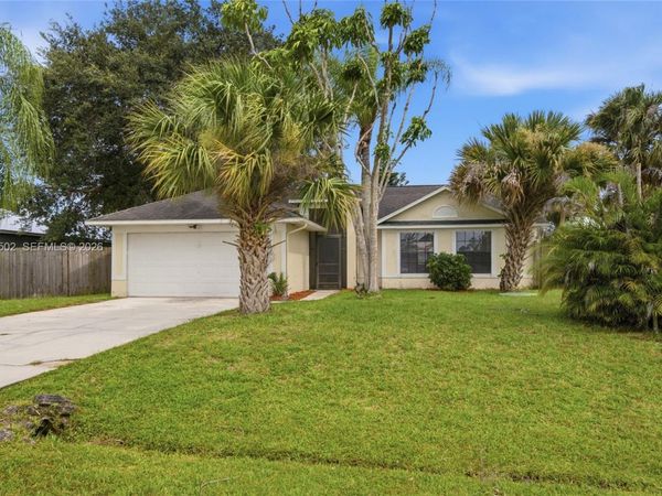 1262 SW Lawndale Ave , Port St. Lucie, FL 34953