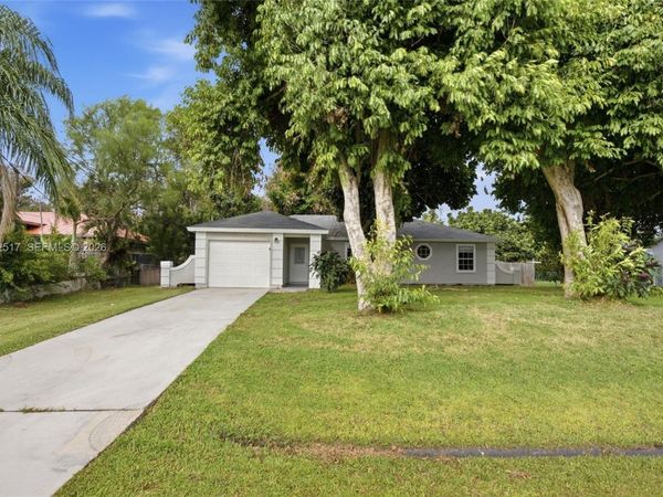 1617 SW Hampshire Ln , Port St. Lucie, FL 34953