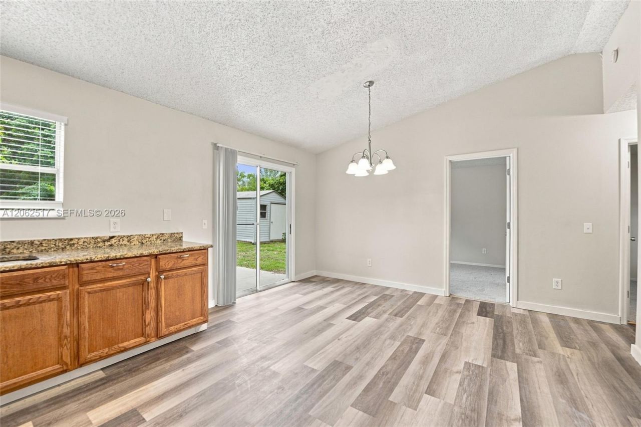 1617 SW Hampshire Ln, Port Saint Lucie, FL 34953 Photo