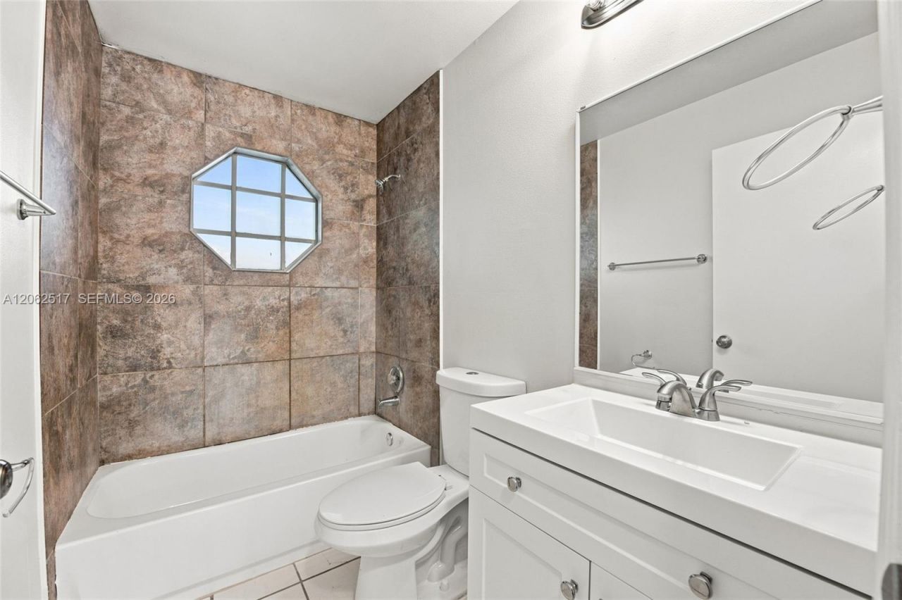 1617 SW Hampshire Ln, Port Saint Lucie, FL 34953 Photo