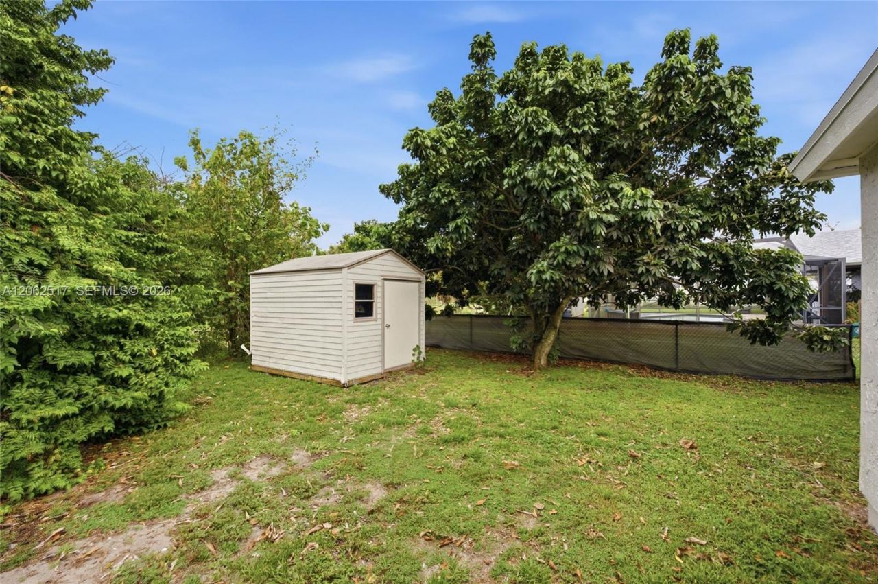 1617 SW Hampshire Ln, Port Saint Lucie, FL 34953 Photo