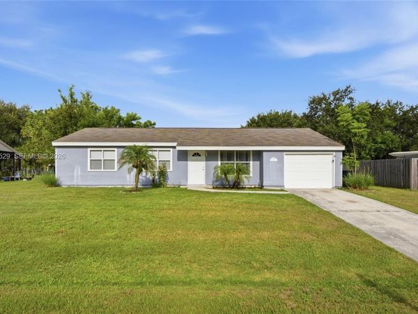 205 SW Kentwood Rd , Port St. Lucie, FL 34953