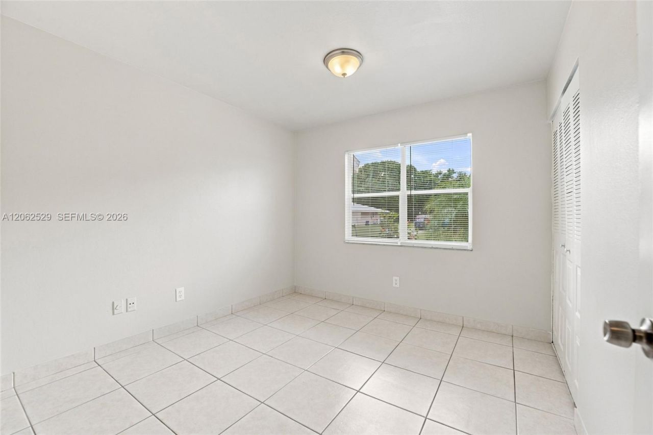 205 SW Kentwood Rd , Port Saint Lucie, FL 34953 Photo