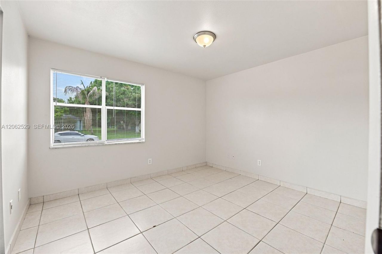 205 SW Kentwood Rd , Port Saint Lucie, FL 34953 Photo