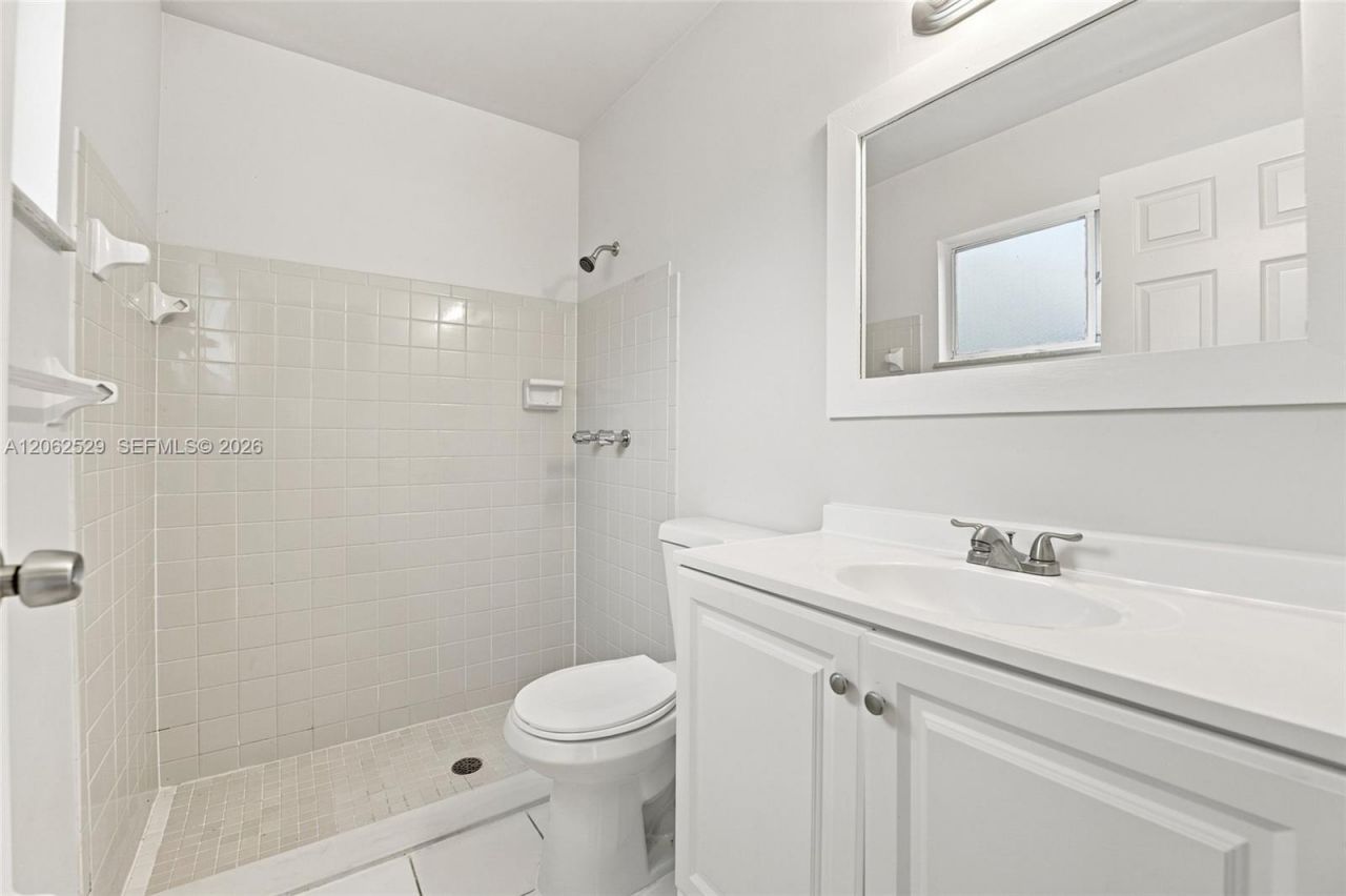 205 SW Kentwood Rd , Port Saint Lucie, FL 34953 Photo