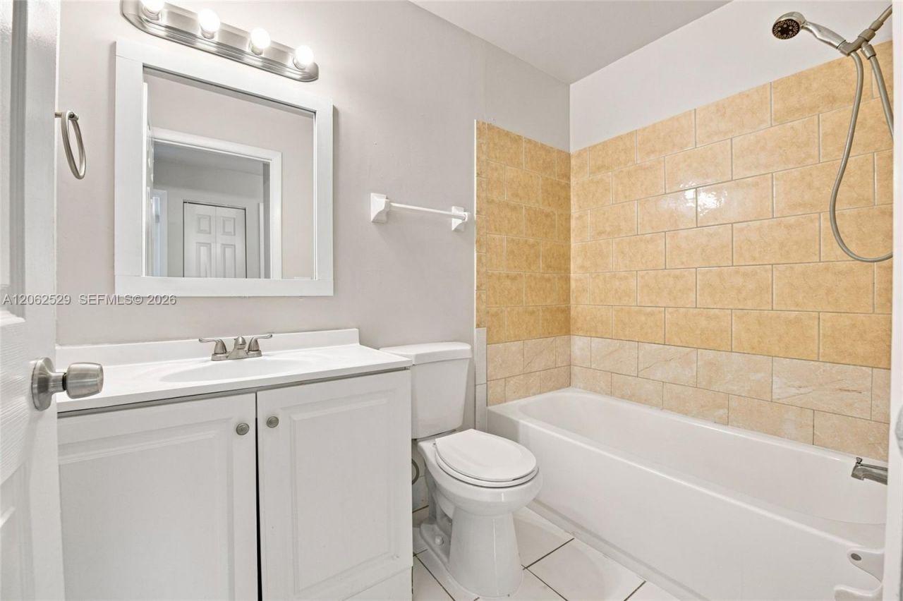 205 SW Kentwood Rd , Port Saint Lucie, FL 34953 Photo