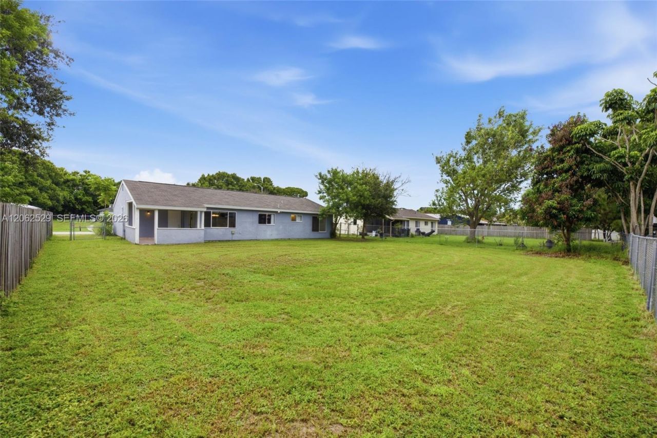 205 SW Kentwood Rd , Port Saint Lucie, FL 34953 Photo