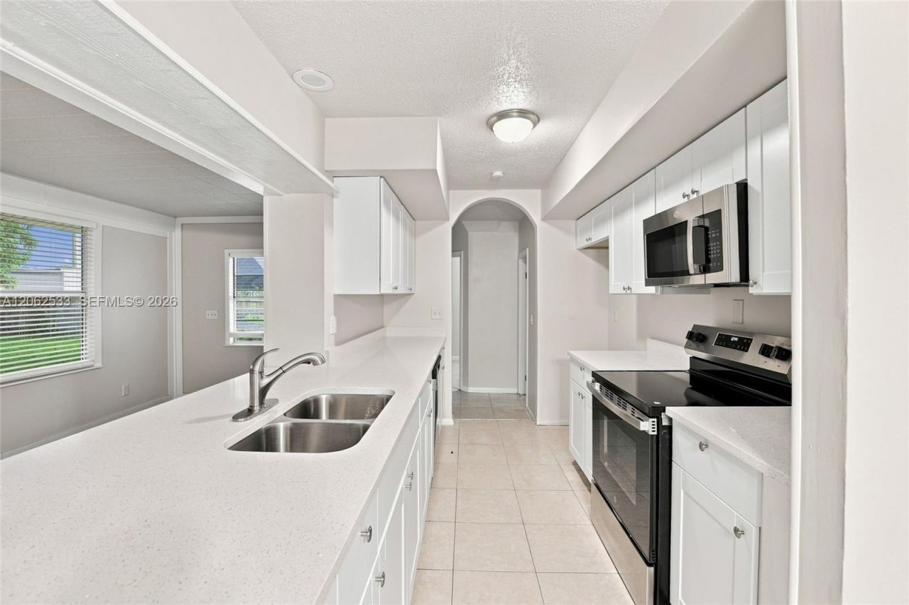 365 NW Curtis St , Port Saint Lucie, FL 34983 Photo