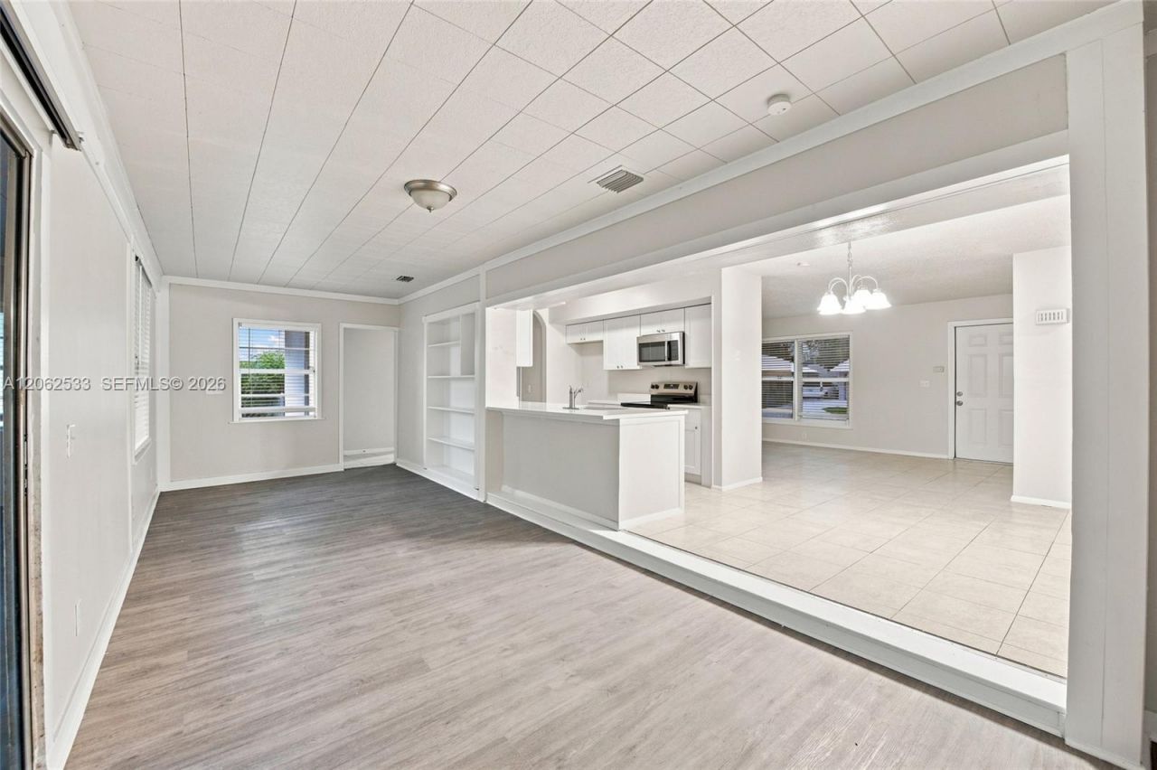 365 NW Curtis St , Port Saint Lucie, FL 34983 Photo