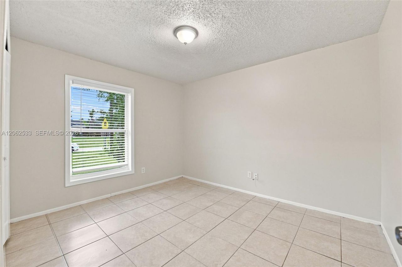 365 NW Curtis St , Port Saint Lucie, FL 34983 Photo