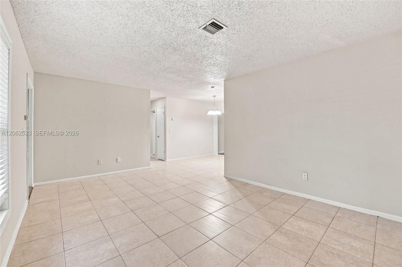 365 NW Curtis St , Port Saint Lucie, FL 34983 Photo
