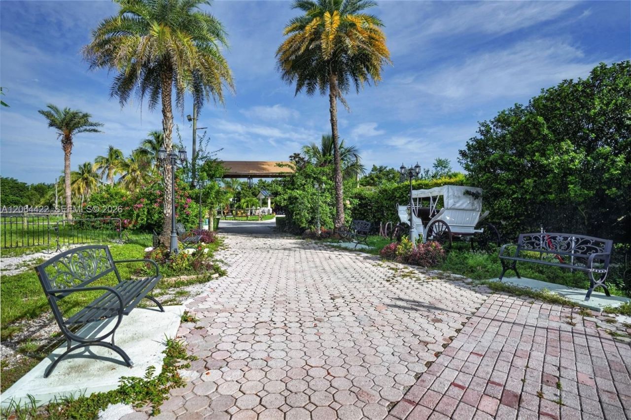 13405 SW 199th Ave , Miami, FL 33196 Photo