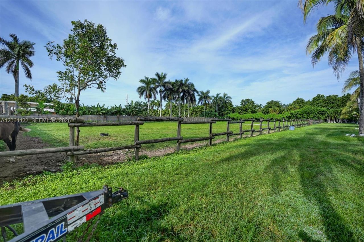 13405 SW 199th Ave , Miami, FL 33196 Photo