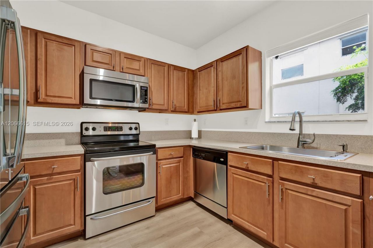 9318 SW 220th St, Cutler Bay, FL 33190 Photo