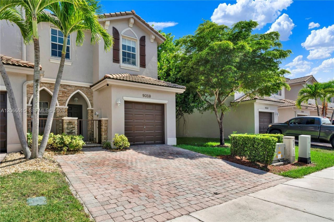 9318 SW 220th St, Cutler Bay, FL 33190 Photo