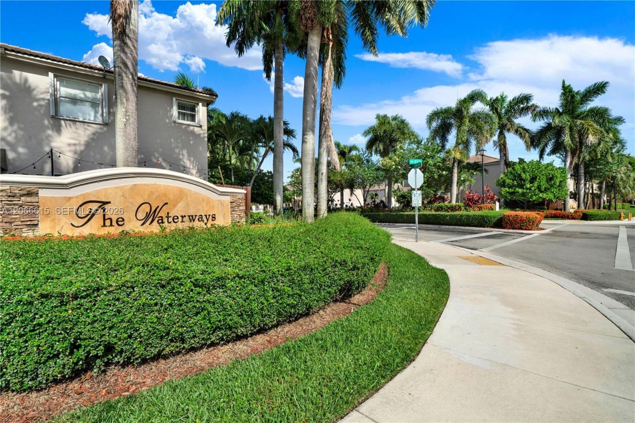 9318 SW 220th St, Cutler Bay, FL 33190 Photo