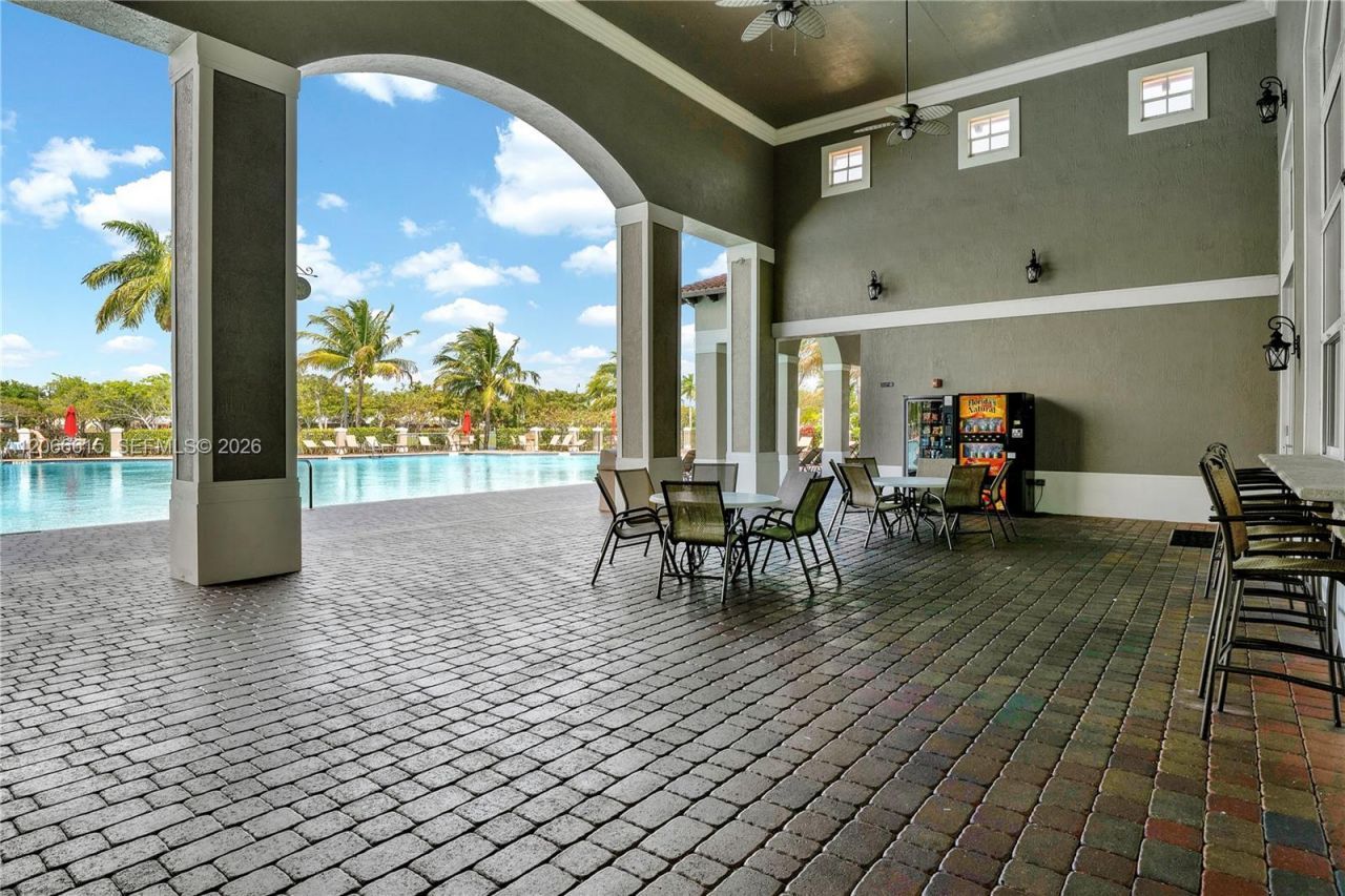 9318 SW 220th St, Cutler Bay, FL 33190 Photo