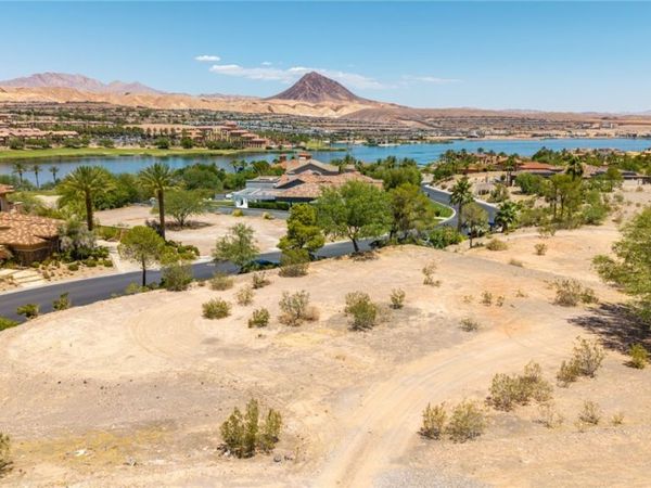 12 Rue Mediterra Drive, Henderson, NV 89011