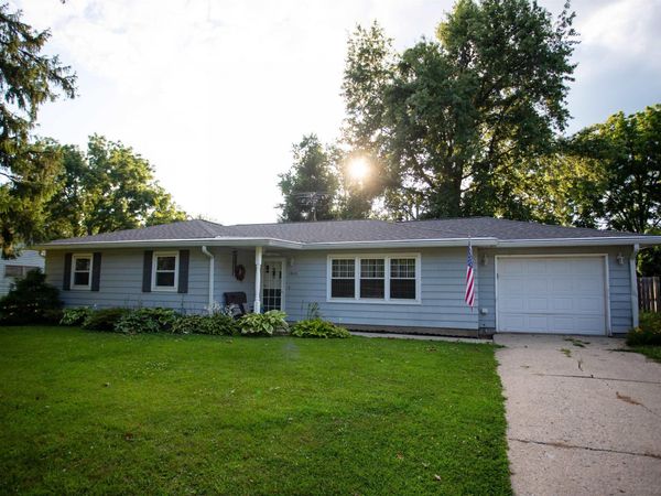 1806 W Norwood Drive, Muncie, IN 47304