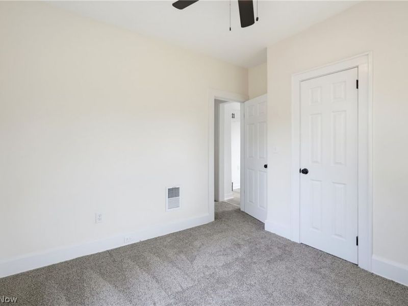 7822 Laumar Avenue, Cleveland, OH 44105 Photo 15