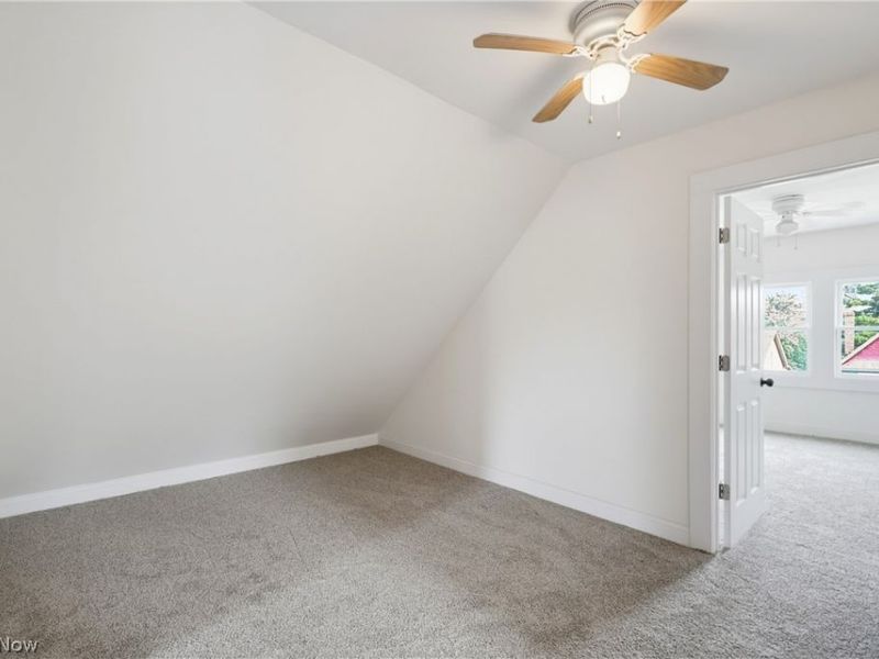 7822 Laumar Avenue, Cleveland, OH 44105 Photo 32