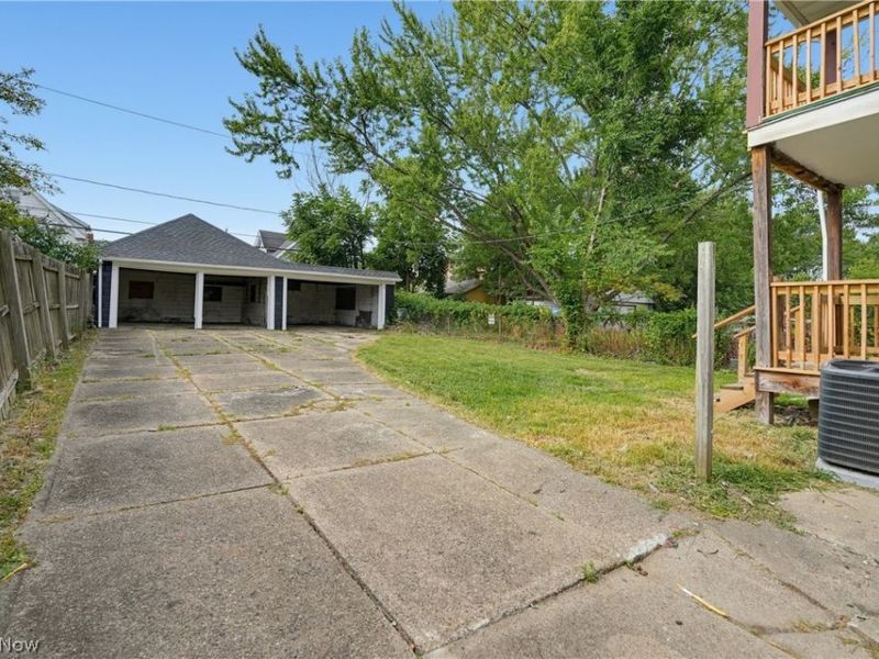 7822 Laumar Avenue, Cleveland, OH 44105 Photo 37