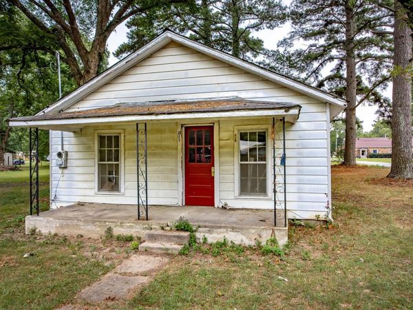 211 W Martin Luther King , Kensett, AR 72082