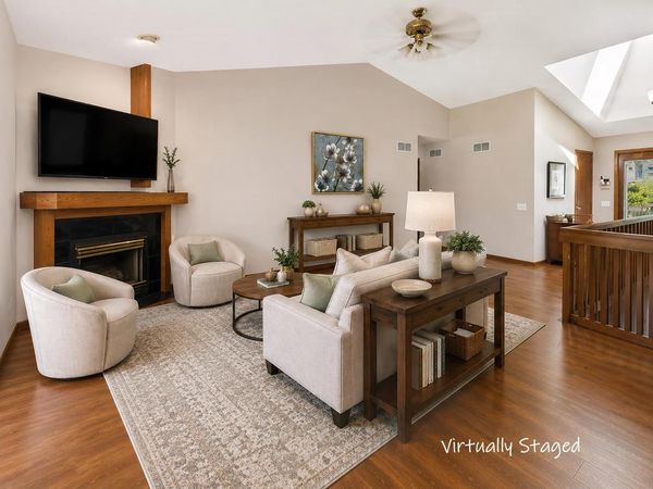 704 Augusta Drive, Waunakee, WI 53597