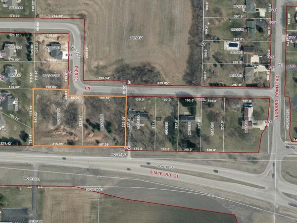 PIERCE LANE, Oshkosh, WI 54904