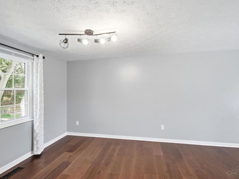 8943 Pembrooke Street, Deerfield Twp., OH 45039 Photo 9