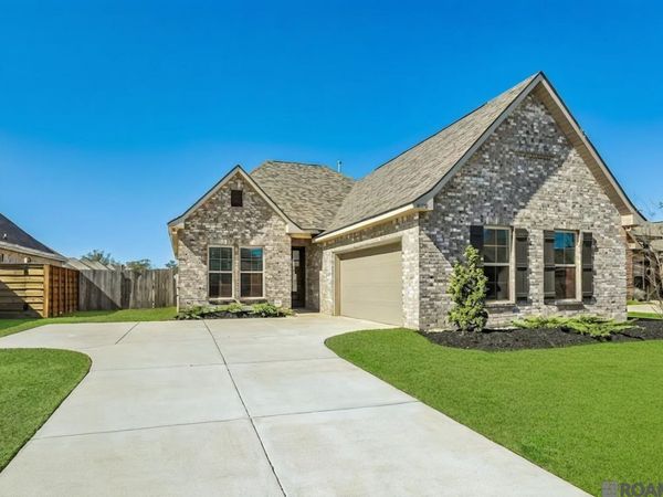 41177 Coastline Ave, Gonzales, LA 70737