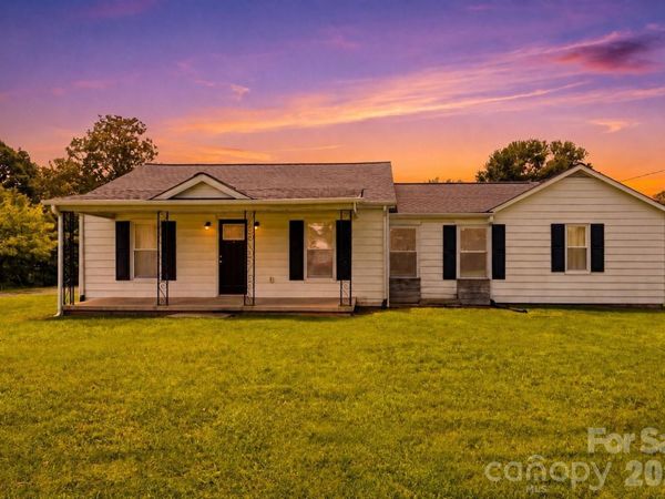 3060 US Highway 64 Highway E, Mocksville, NC 27028