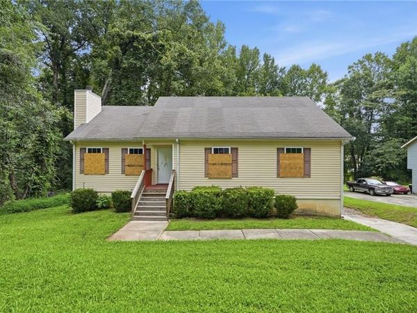 6013 Radford Drive , Riverdale, GA 30296