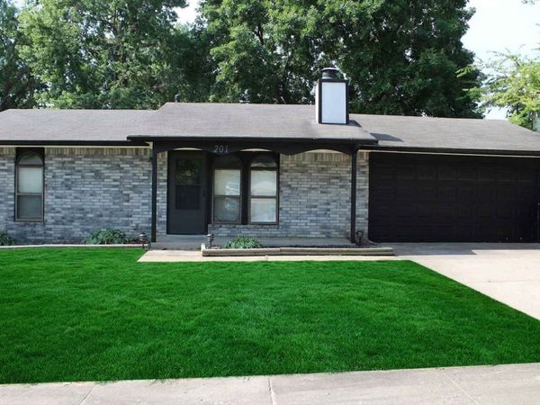 201 W Waco Street, Broken Arrow, OK 74011