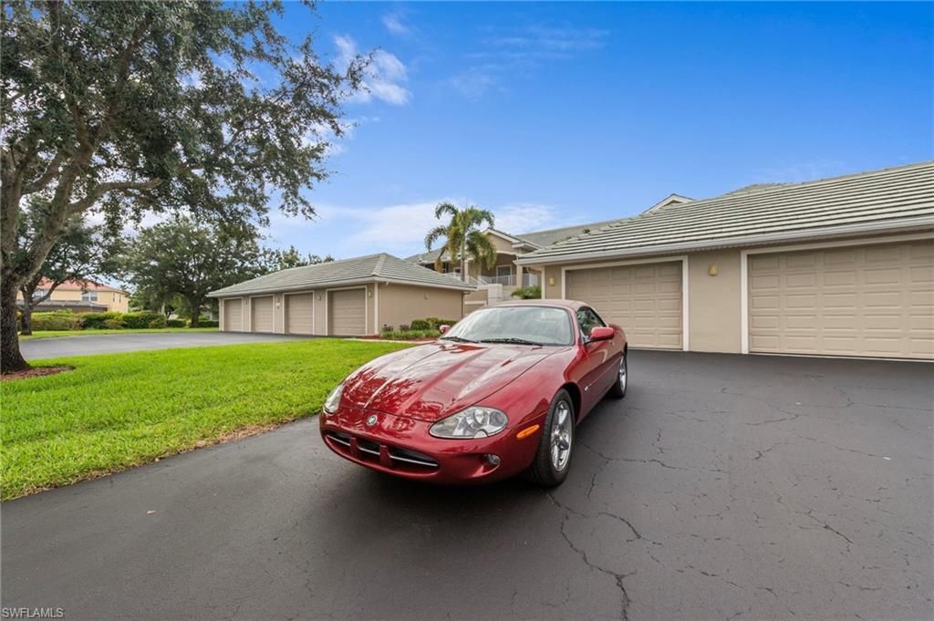 2261 Somerset Ridge Dr, Unit 103, Lehigh Acres, FL 33973 Photo