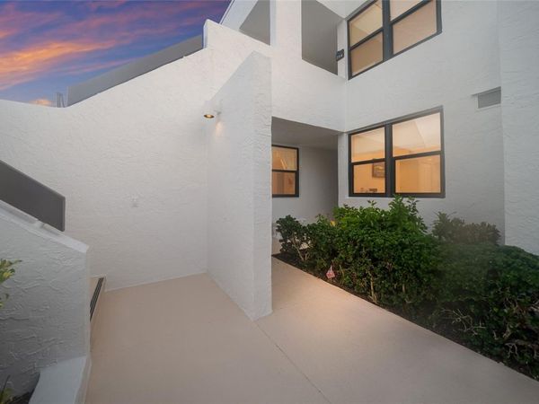 713 BAYPORT WAY, Unit 713, LONGBOAT KEY, FL 34228