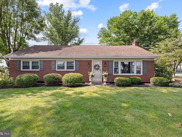 17 PENN GRANT ROAD , WILLOW STREET, PA 17584
