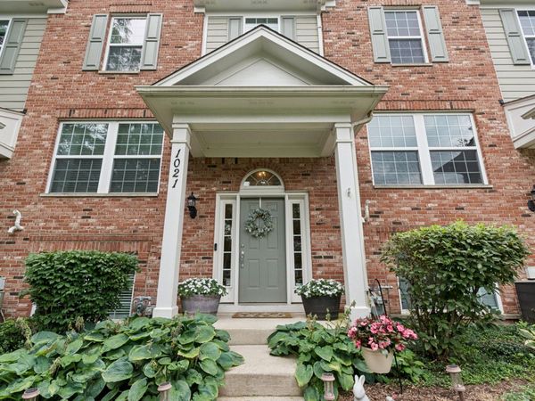 1021 Crane Point, Elgin, IL 60124