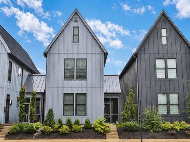 978 Summit Street, Columbus, OH 43201